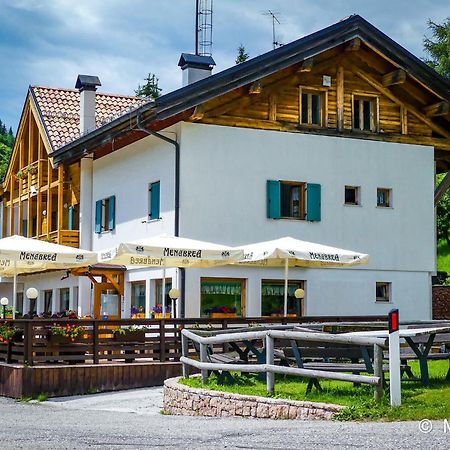 Rifugio Viote Hotel Vason Eksteriør billede